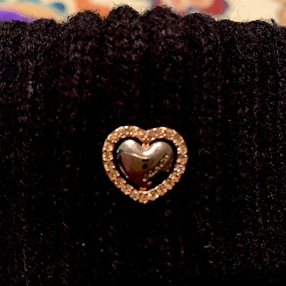 ❌SOLD❌🐎Coach🐎 Two-Toned Rose Gold And Silver Heart Adornments Black Gloves - Picture 10 of 10